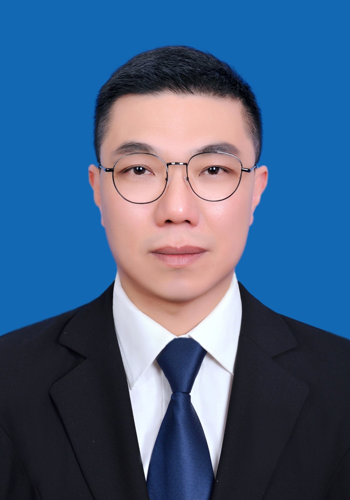 李衛亮.jpg